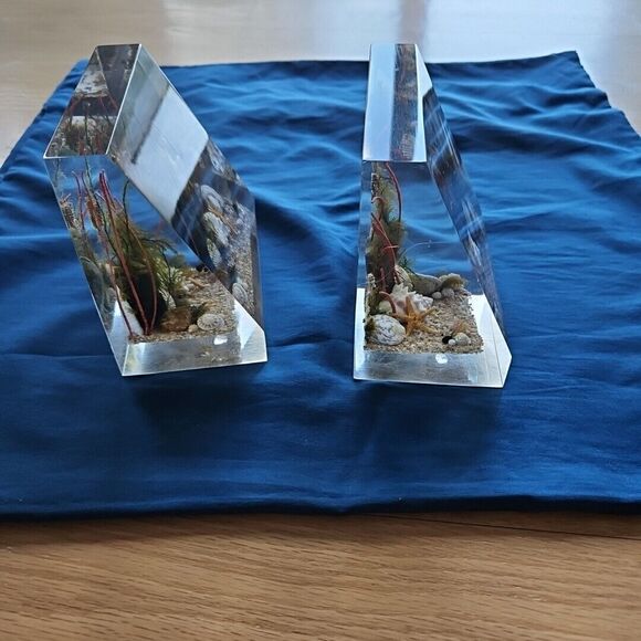 PAIR -ClearFloat Lucite/Acrylic Bookends | Under the Sea, Seahorse, Shells, Sand - Picture 4 of 8